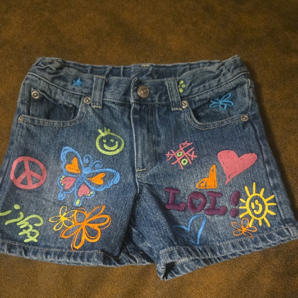 Amy Coe Denim Shorts with Multicolor Painted & Embroidered Design Size 4T